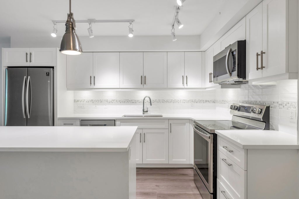 Photo of 27358 32 Avenue #166, Langley, BC V4W 3M5 (MLS # R3143261)