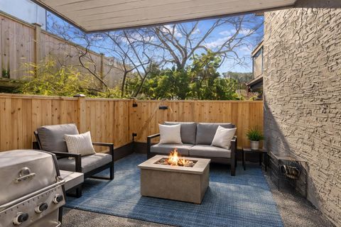 1689 E 4th Avenue 102 Vancouver BC V5N 1J7