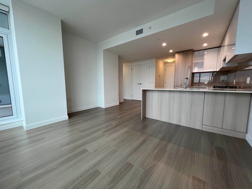 listing image 1109853639184109449