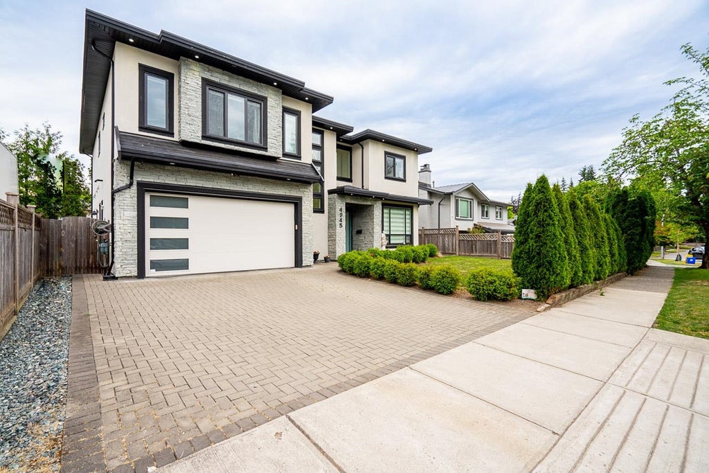 Photo of 4945 205a Street, Langley, BC V3A 2A8 (MLS # R3159738)