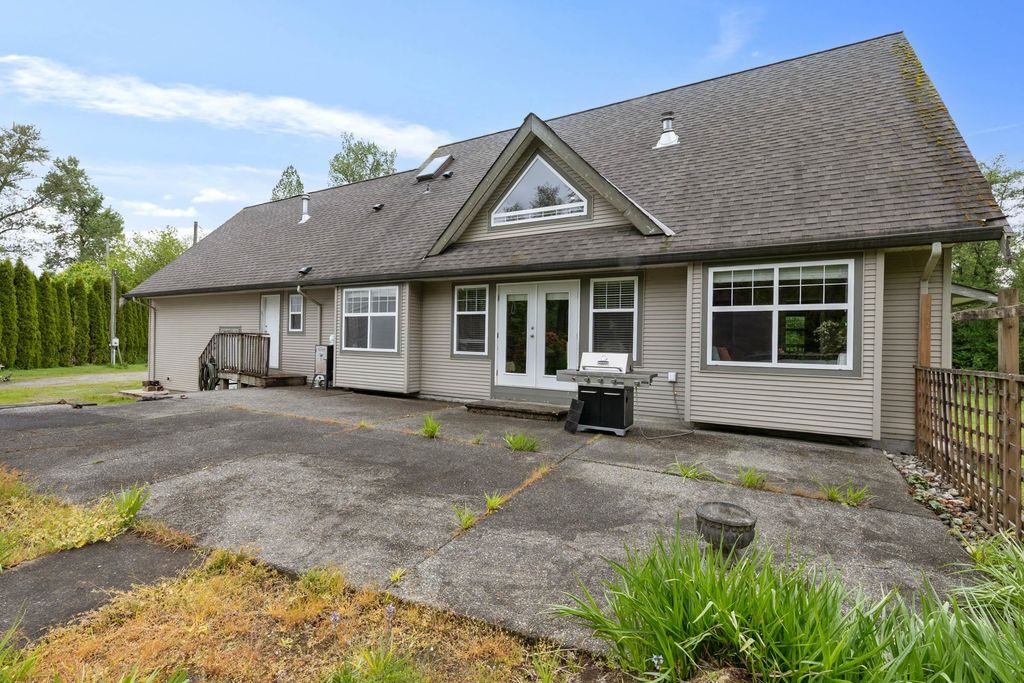 Photo of 9955 Odell Street, Maple Ridge, BC V2W 1M5 (MLS # R3106865)