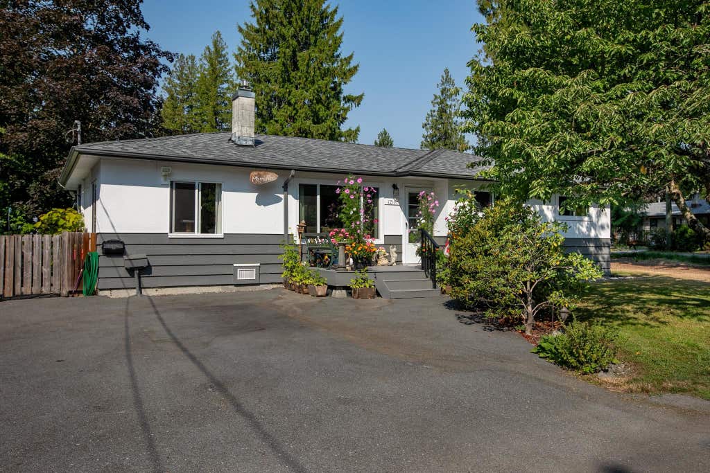 Photo of 12157 250 Street, Maple Ridge, BC V4R 1H3 (MLS # R3156464)