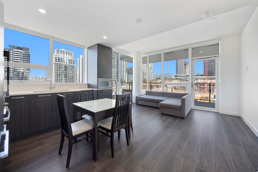 listing image 1102555123035998580