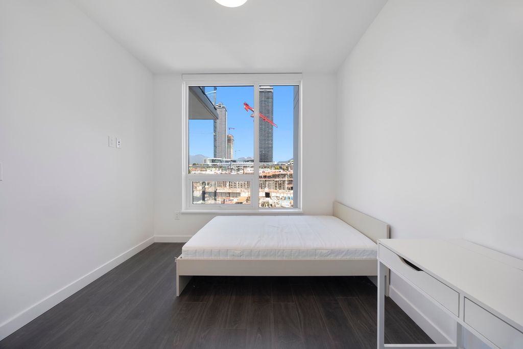 listing image 1106523610313805238