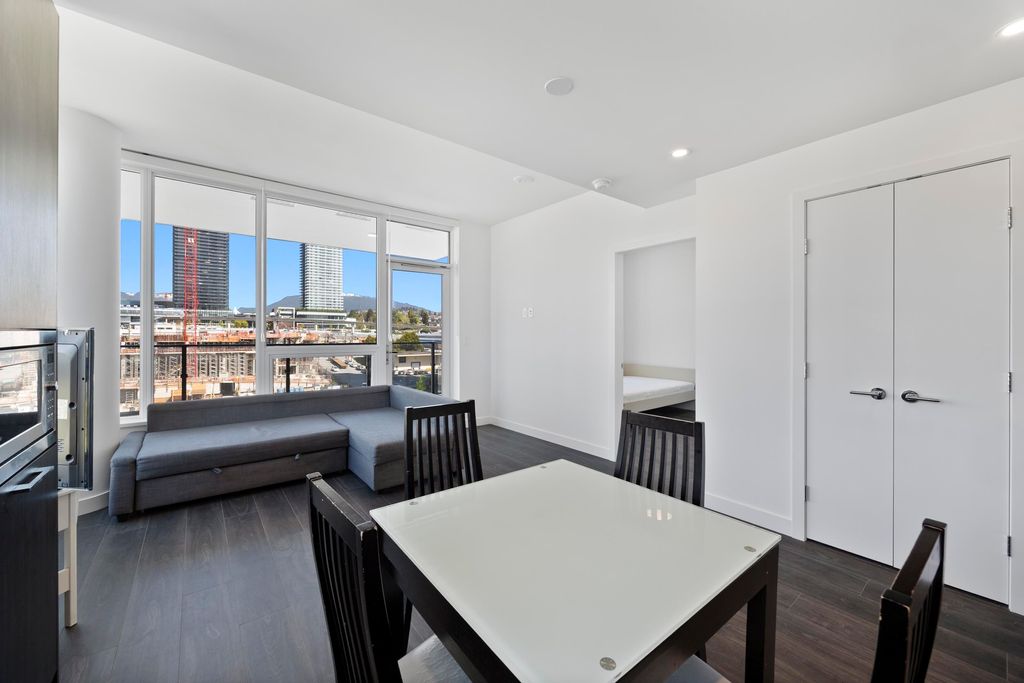 listing image 1101013524992794993