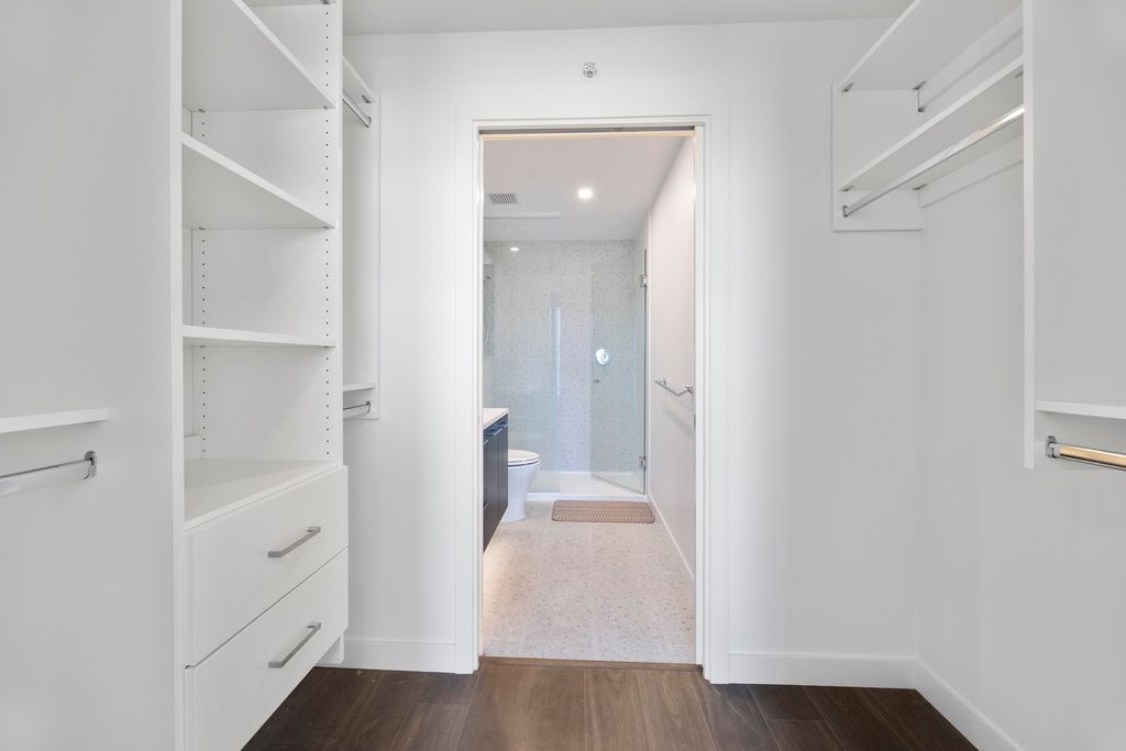 listing image 1106728141726099665