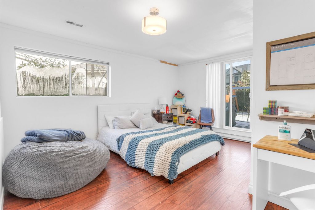 listing image 1101578098779639247
