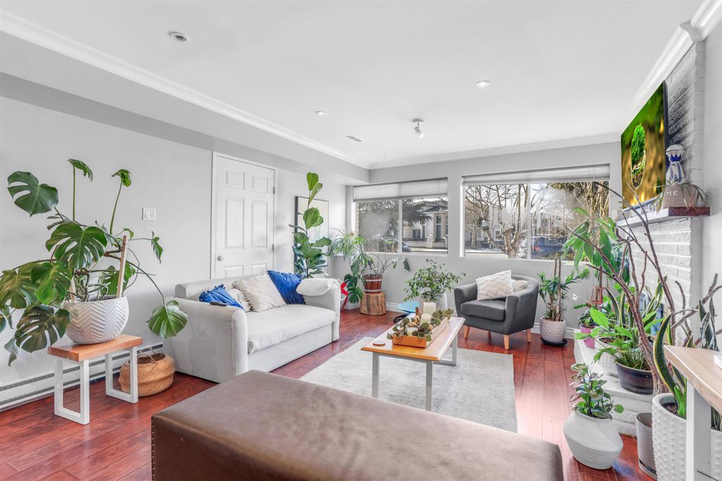 listing image 1108153537762432290