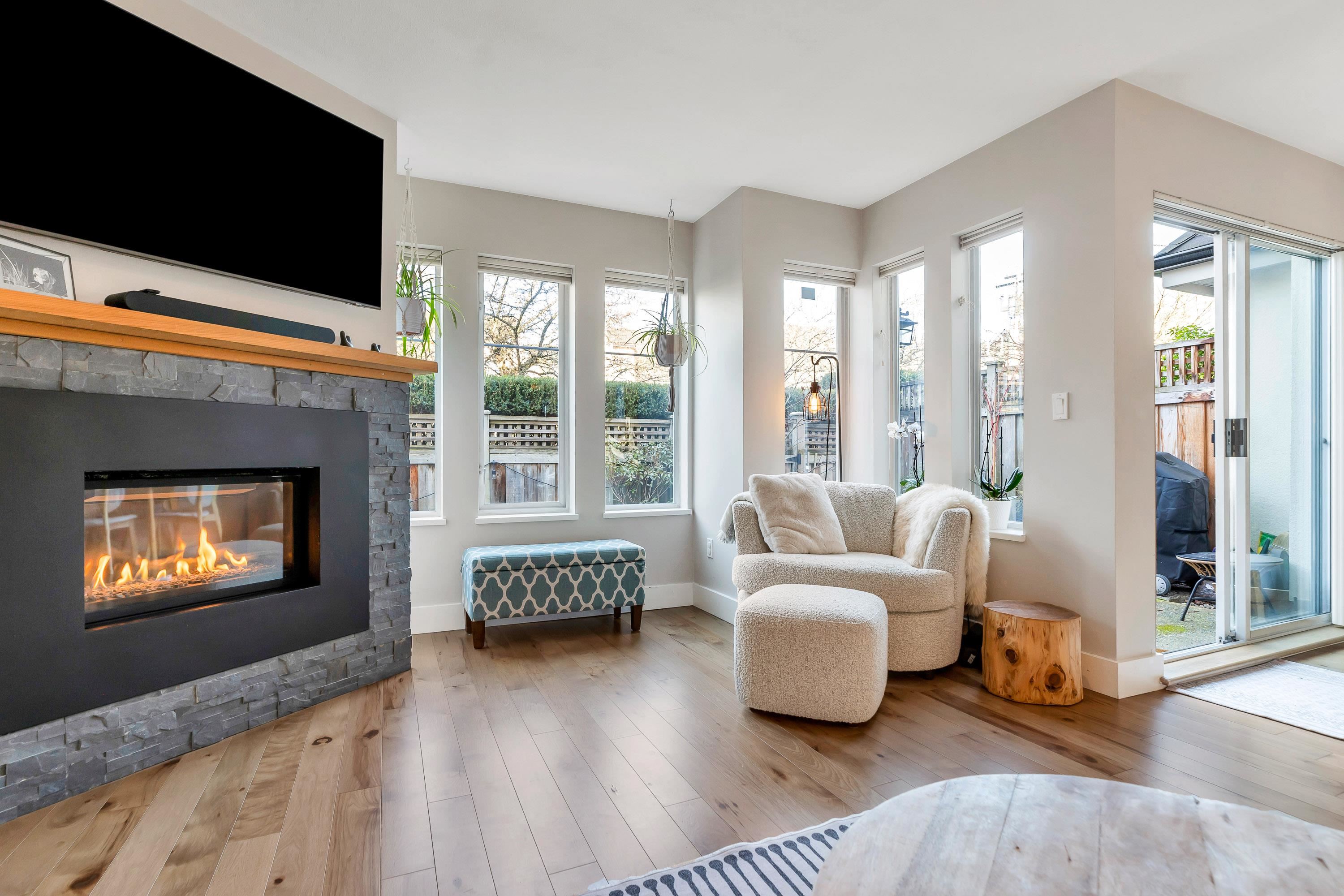 245 W 15th Street 102