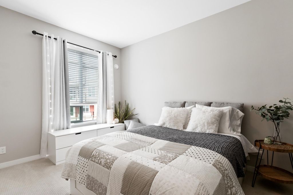 listing image 1101302193654155567