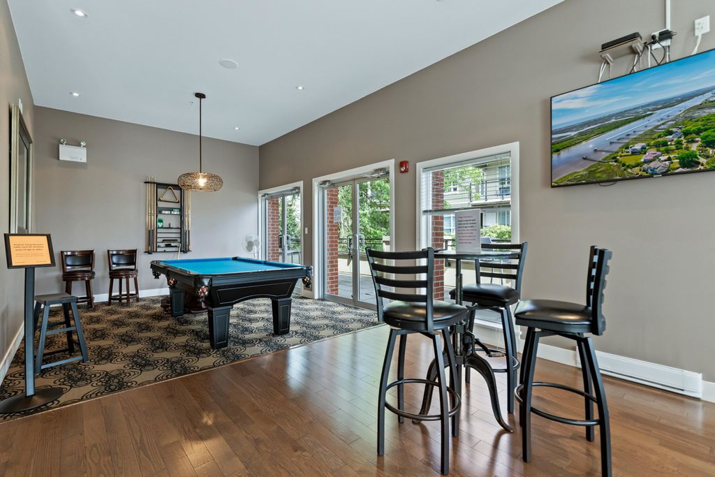 listing image 1105272086702642238