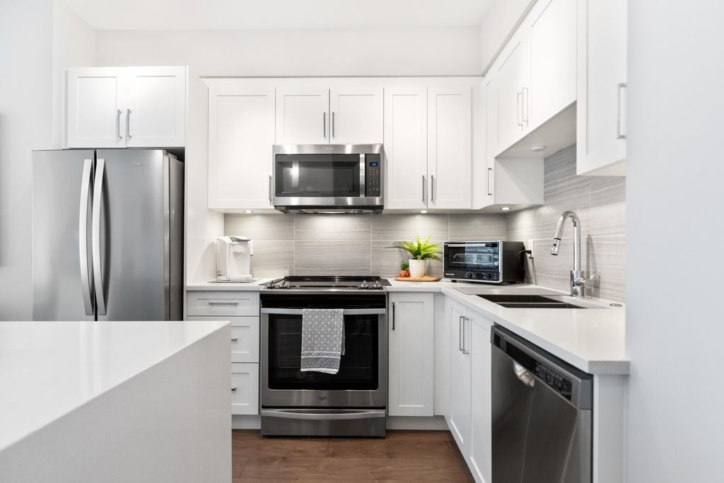 listing image 1106127895990492632