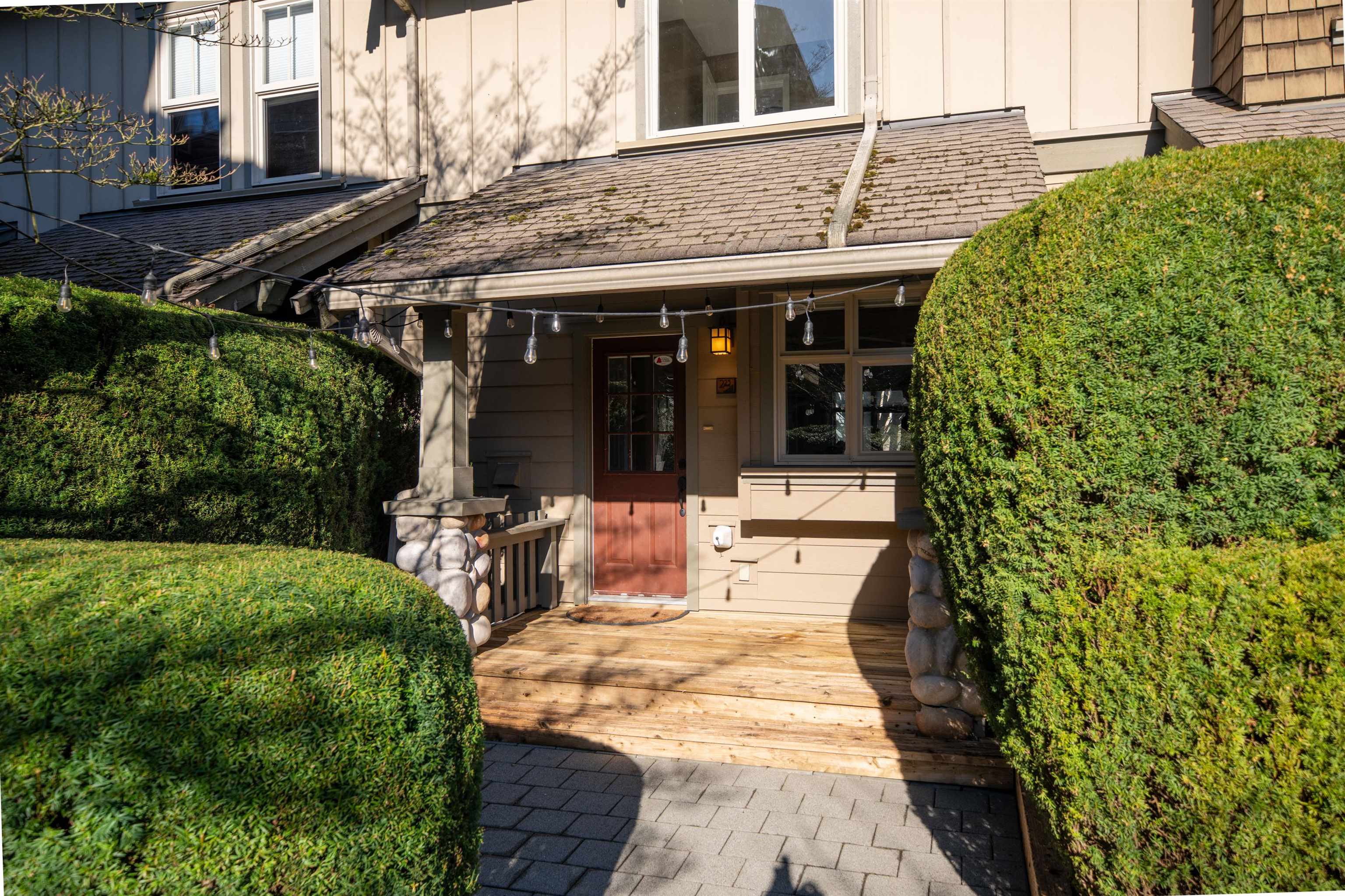 18 Jack Mahony Place 225