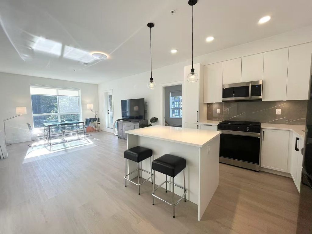 listing image 1100712103507761784