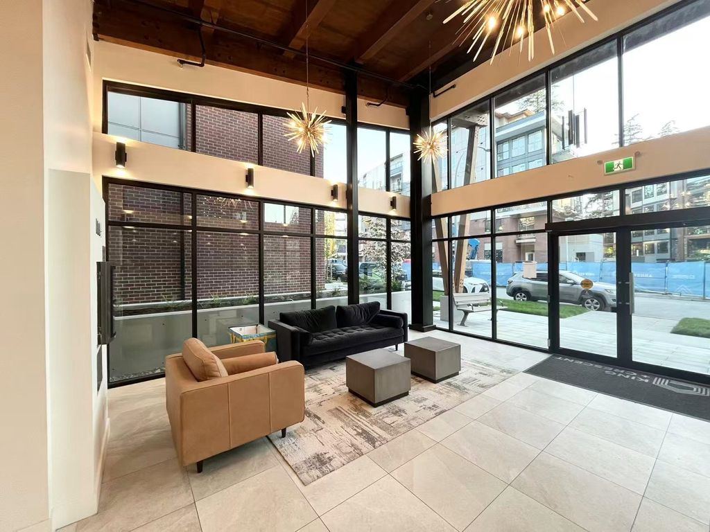listing image 1102696302154455875