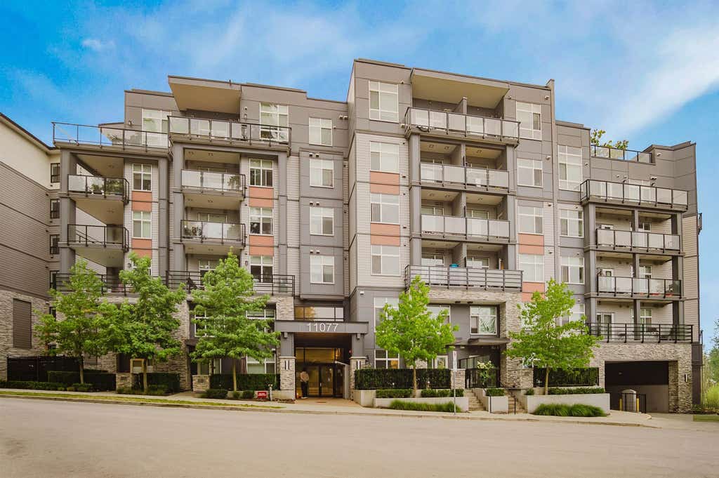 Photo of 11077 Ravine Road #4, Surrey, BC V3T 0R7 (MLS # R3154570)