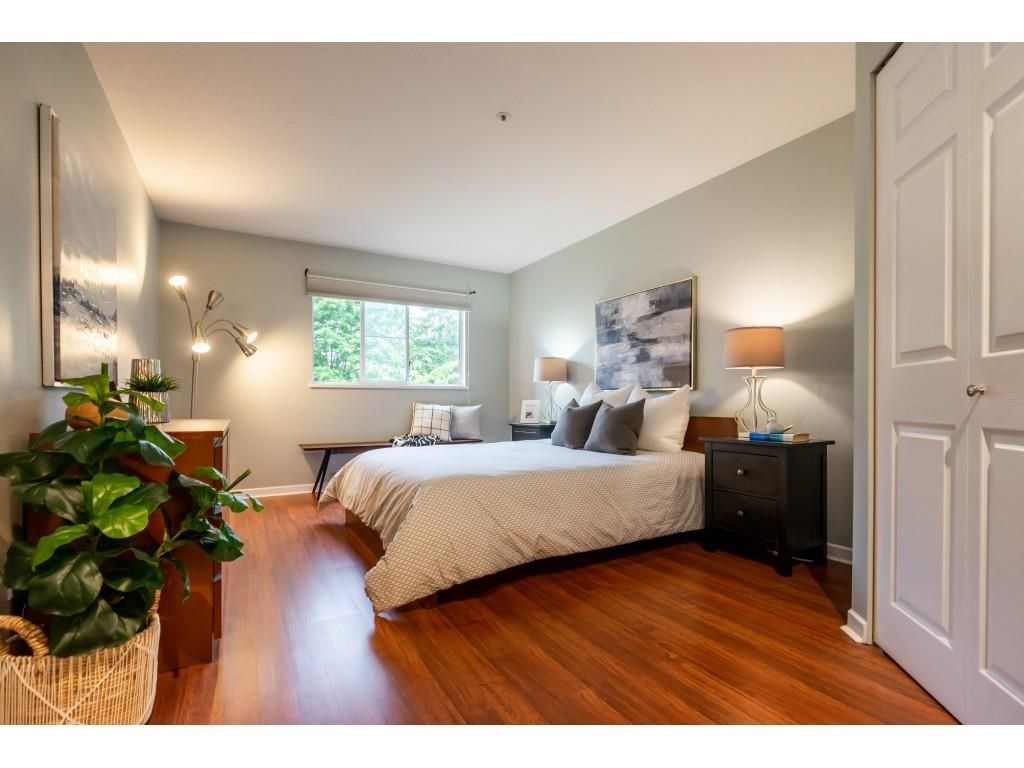 listing image 1105534807883953420