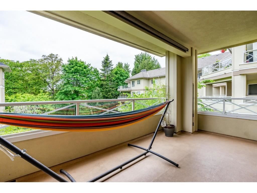 listing image 1101080255132322659