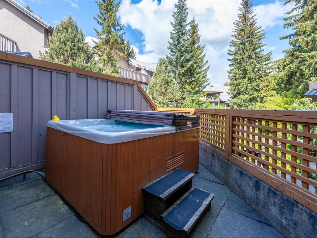 listing image 1101818033342132304