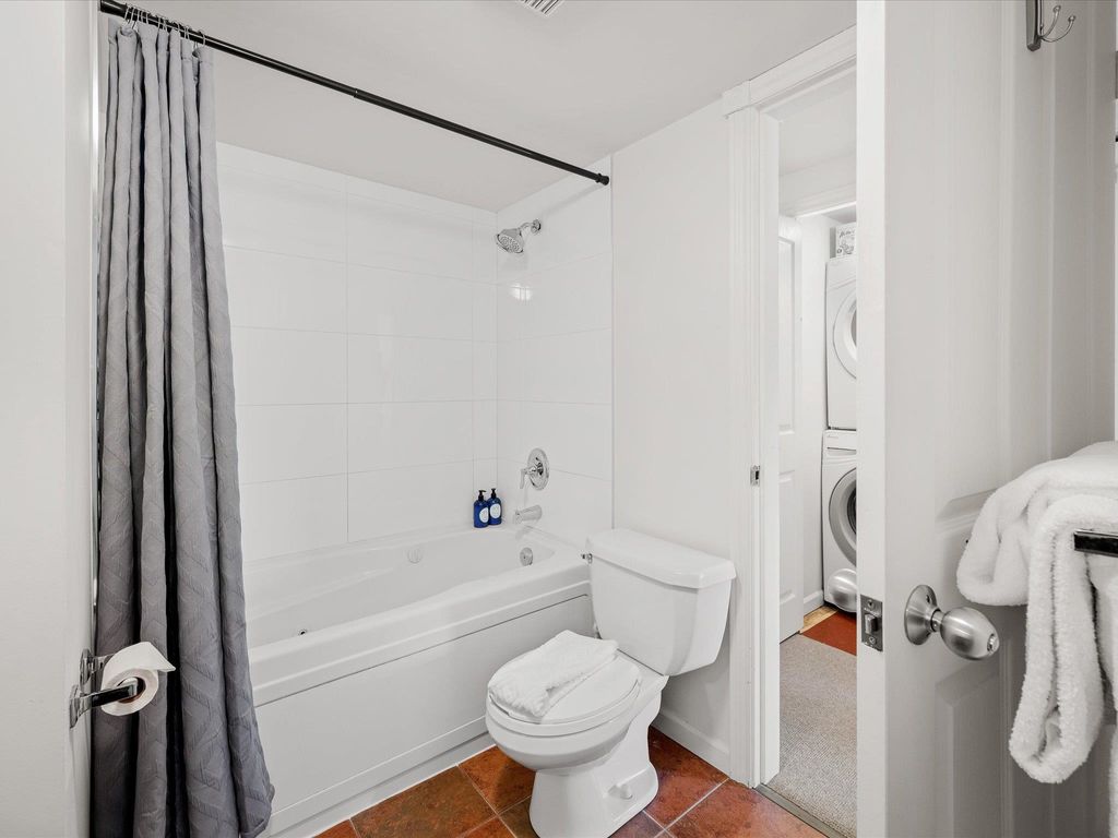 listing image 1101952988070213239