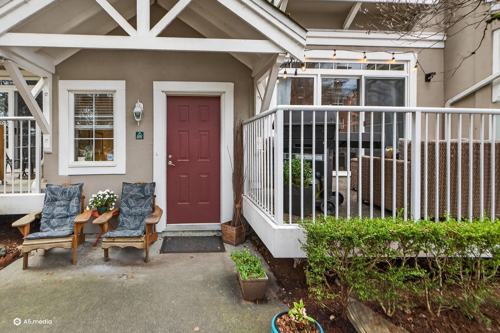 2422 Hawthorne Avenue 86