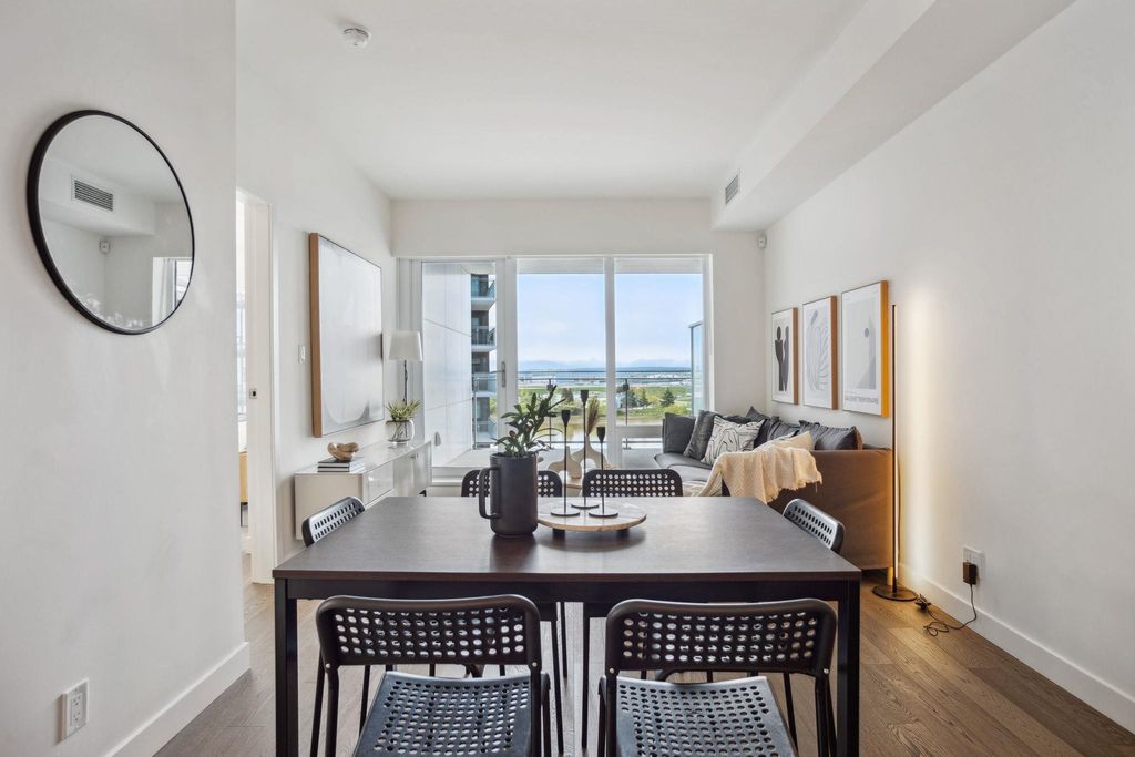 listing image 1103795499651661950
