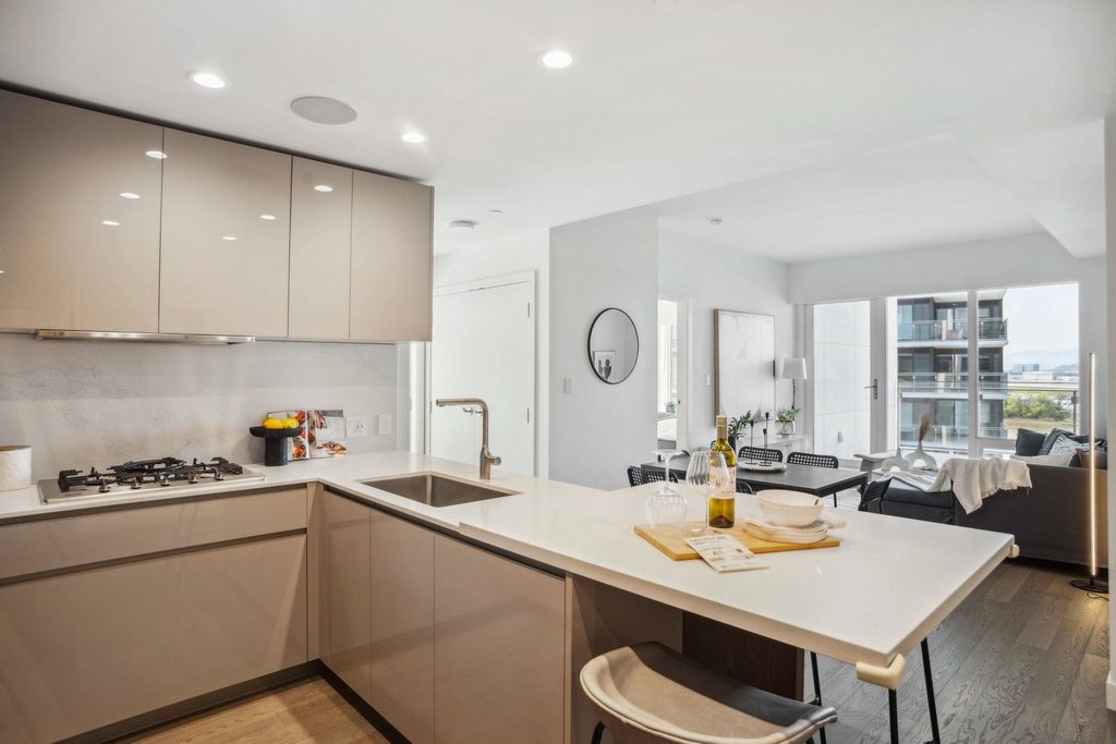 listing image 1104325177740288727