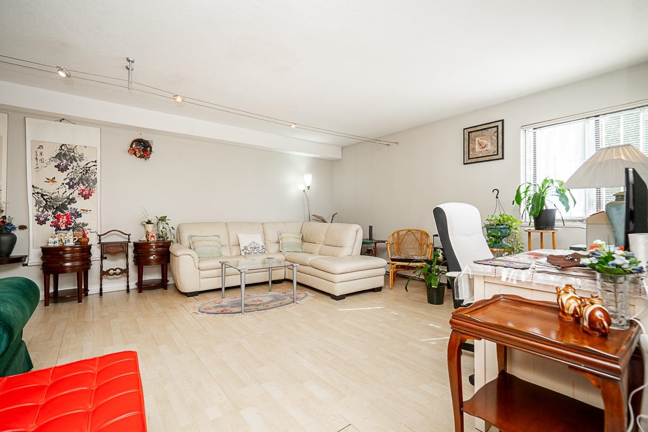 5150 Hastings Street