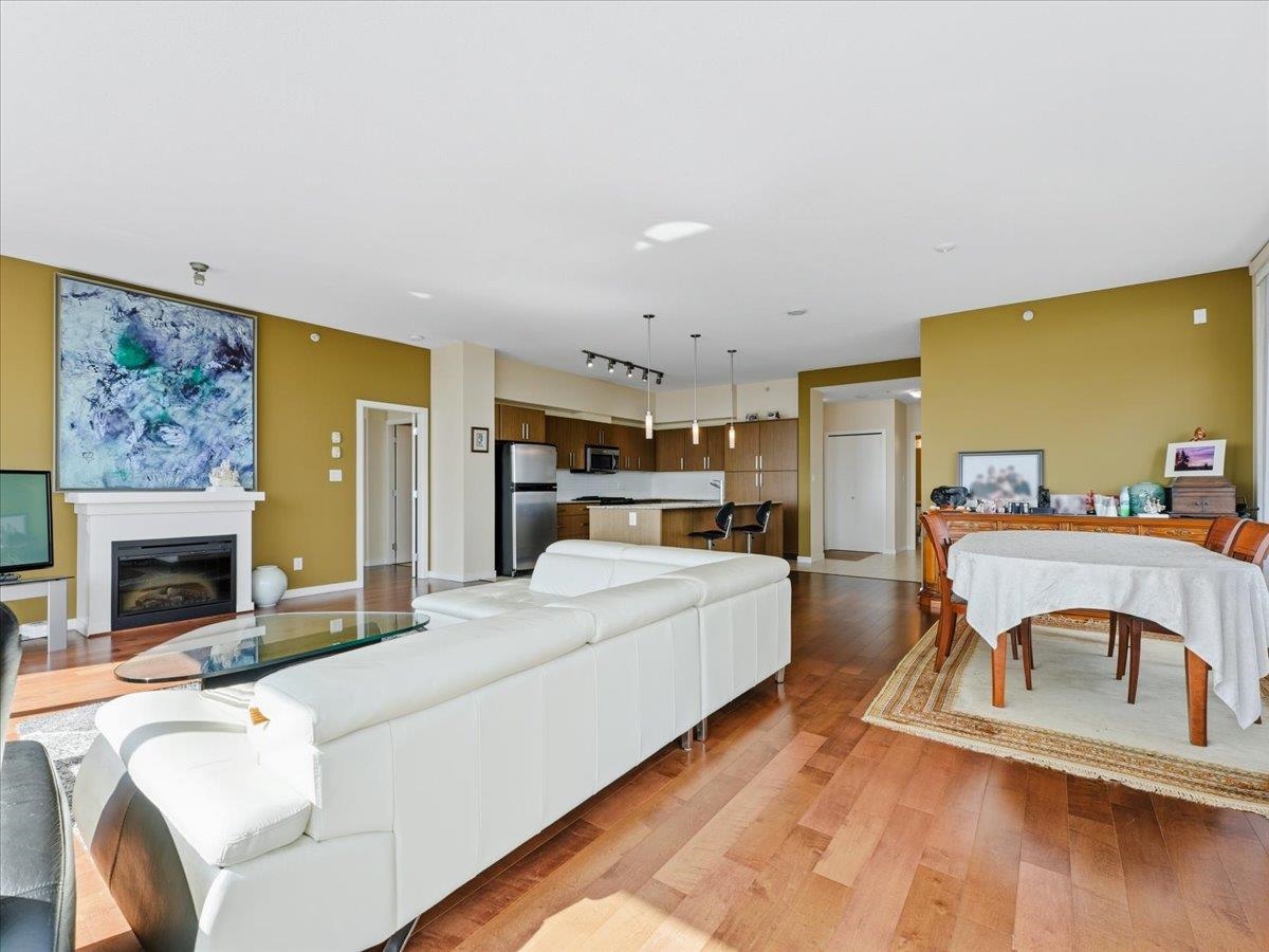 9888 Cameron Street 3703