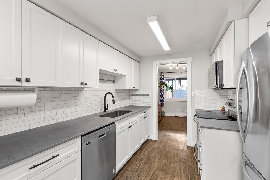 Photo of 46689 First Avenue #46, Chilliwack, BC V2P 1X5 (MLS # R3109770)