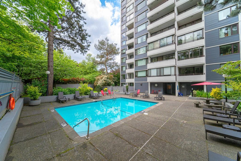 listing image 1100133581780481828