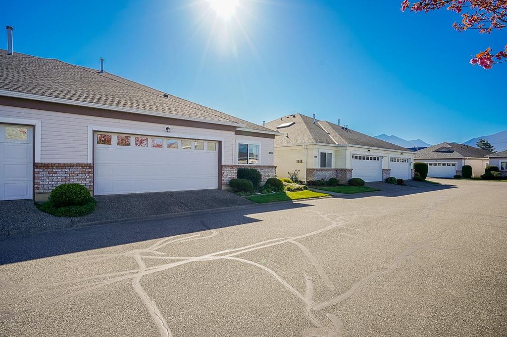 Photo of 8485 Young Road #142, Chilliwack, BC V2P 7Y7 (MLS # R3109914)