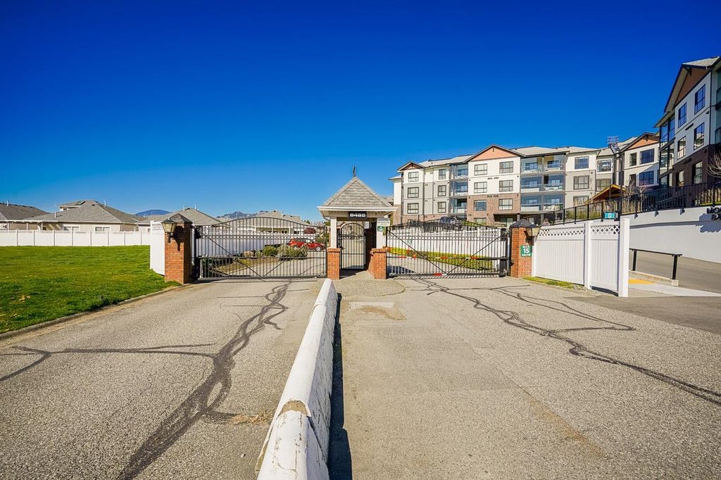 Photo of 8485 Young Road #142, Chilliwack, BC V2P 7Y7 (MLS # R3109914)