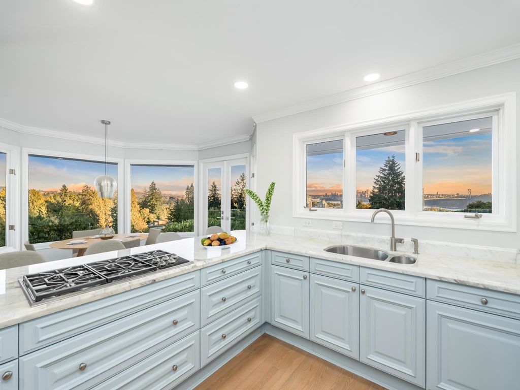 listing image 1102505130851844113