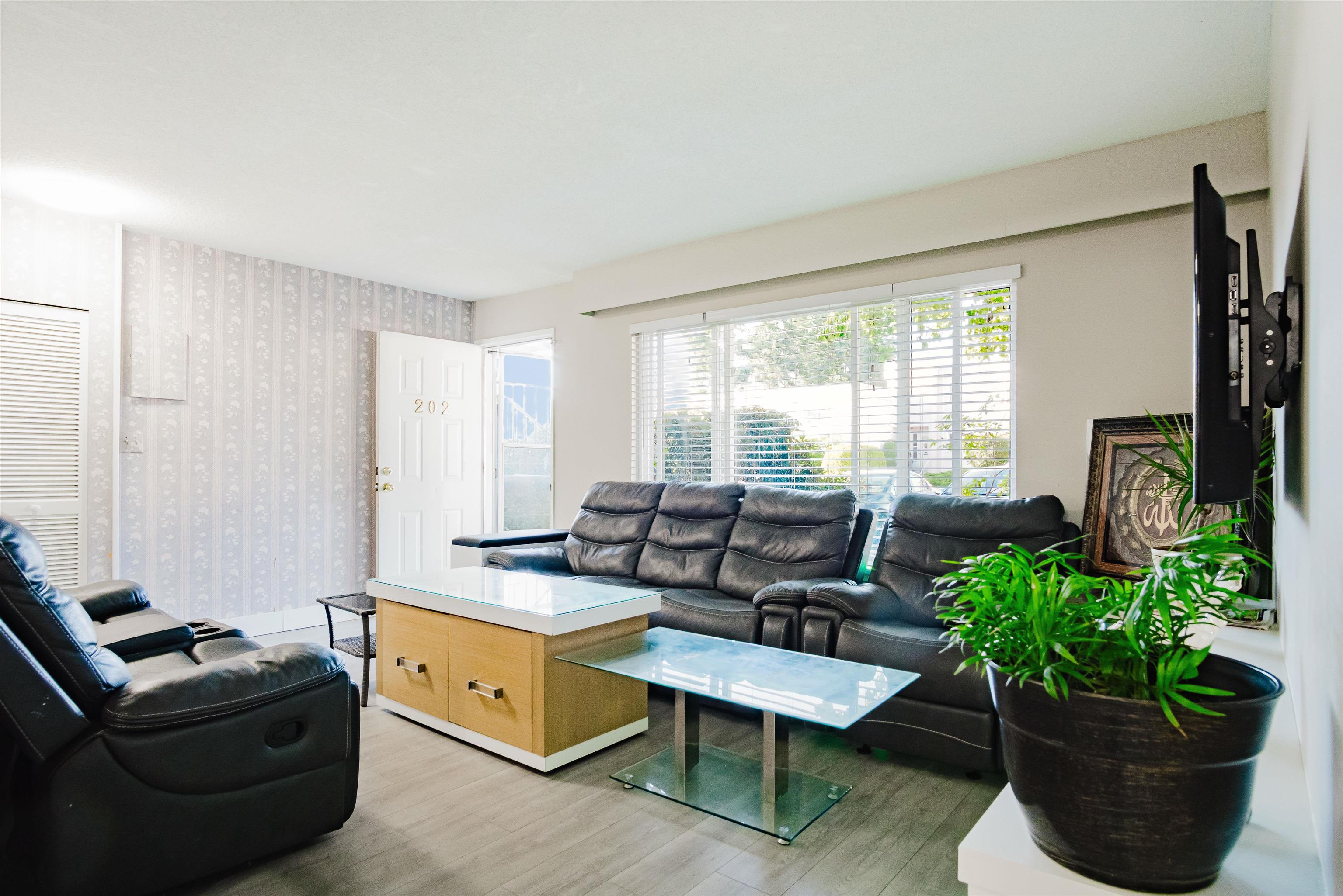 11901 89a Avenue 202