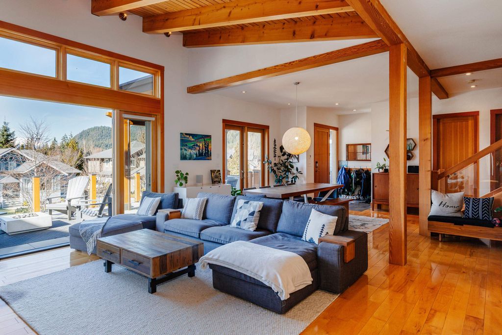 listing image 1100337263221208800