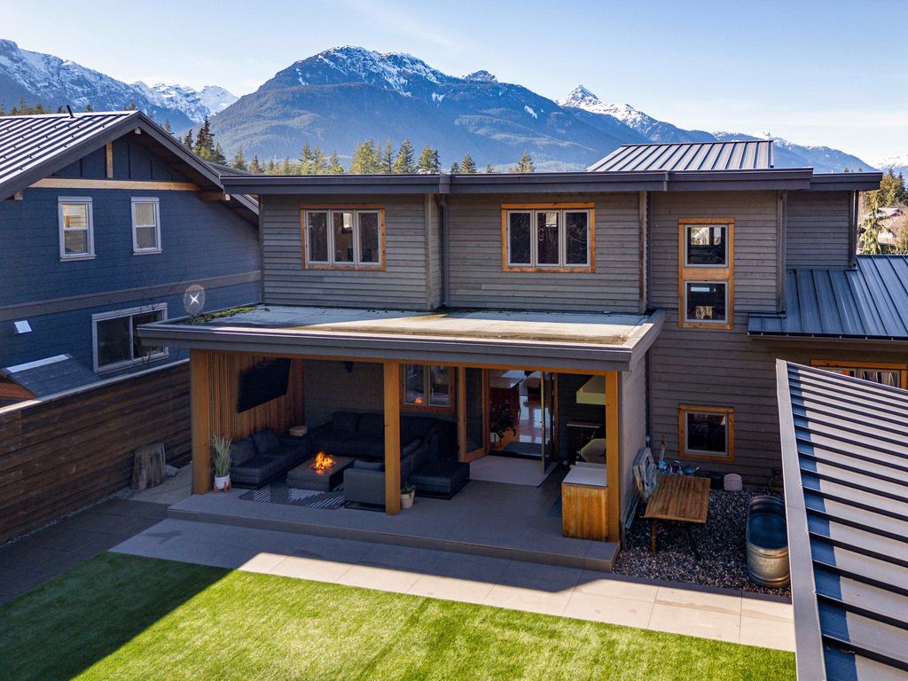 listing image 1102830858164831310