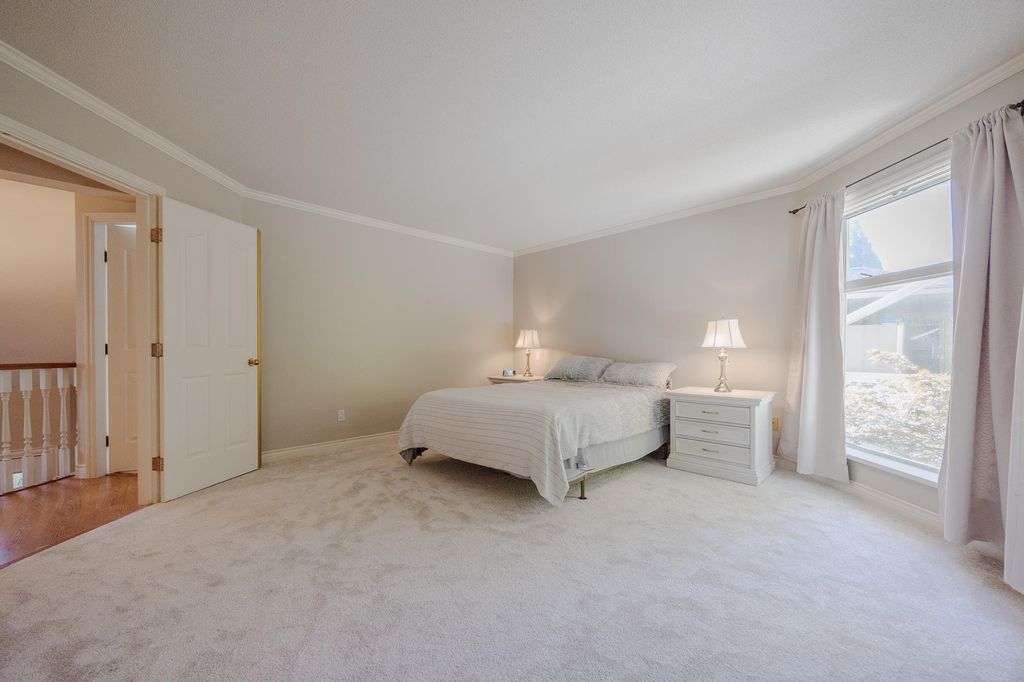 listing image 1101674089855180597