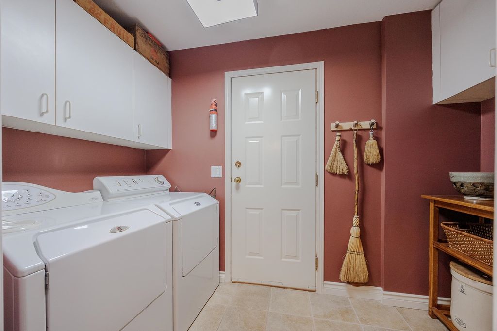 listing image 1106727342366964498
