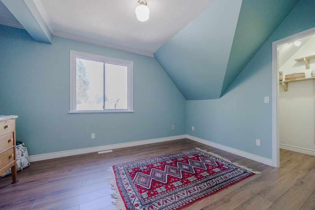 listing image 1108192635853880815