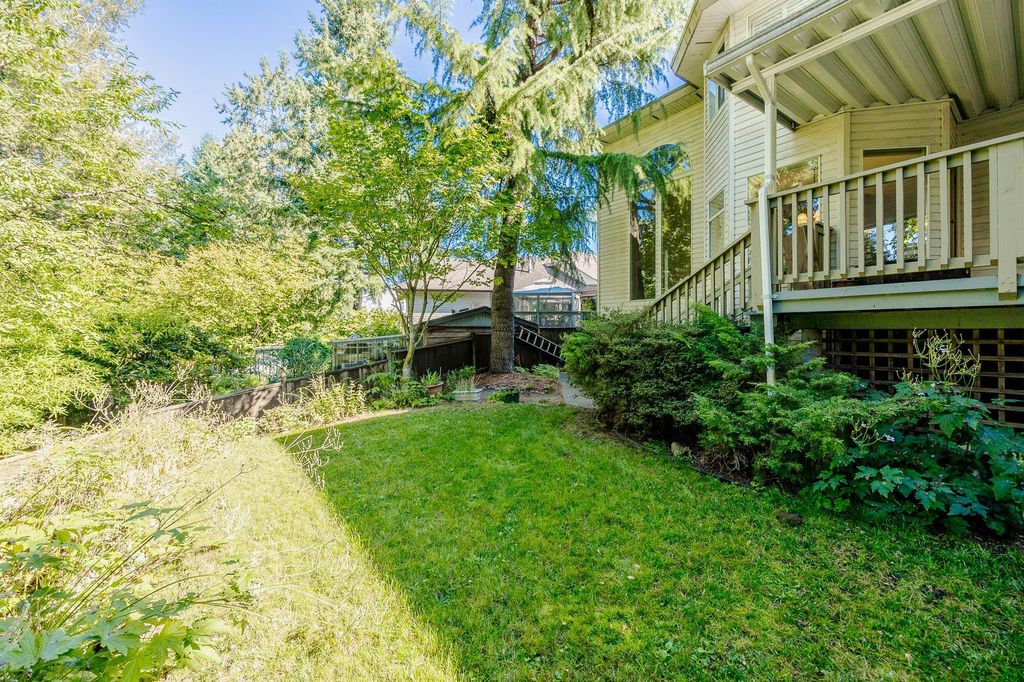 listing image 1104308576321944727