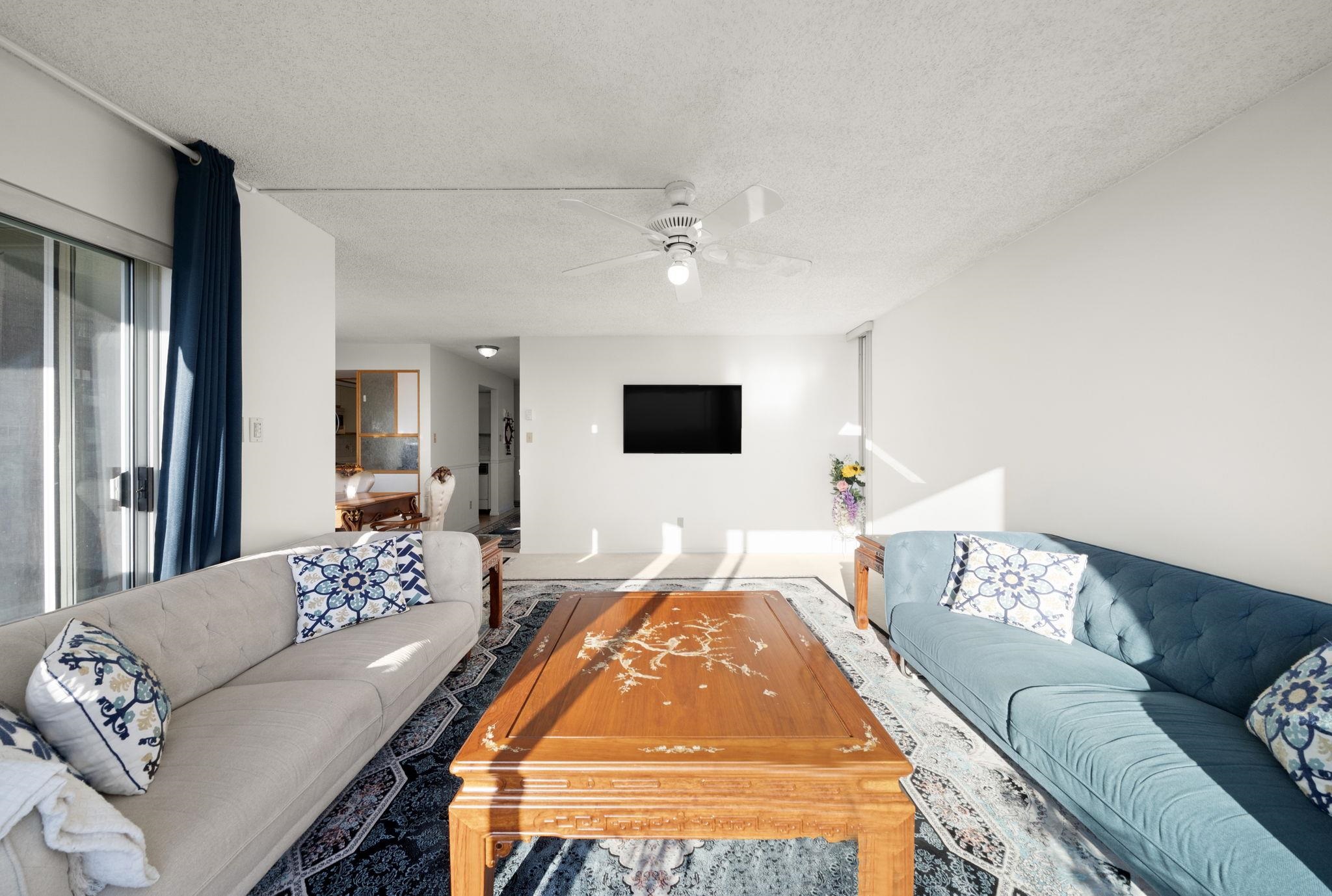 1045 Quayside Drive 801