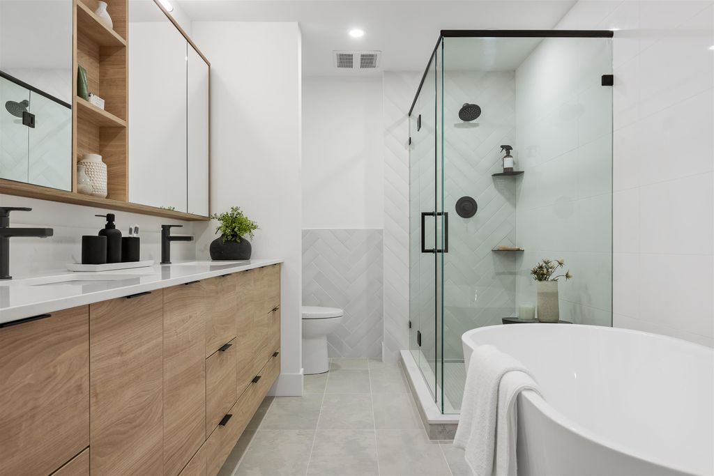 listing image 1102342039334876966