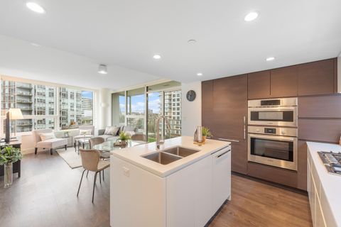 5508 Hollybridge Way 703 Richmond BC V7C 0C7