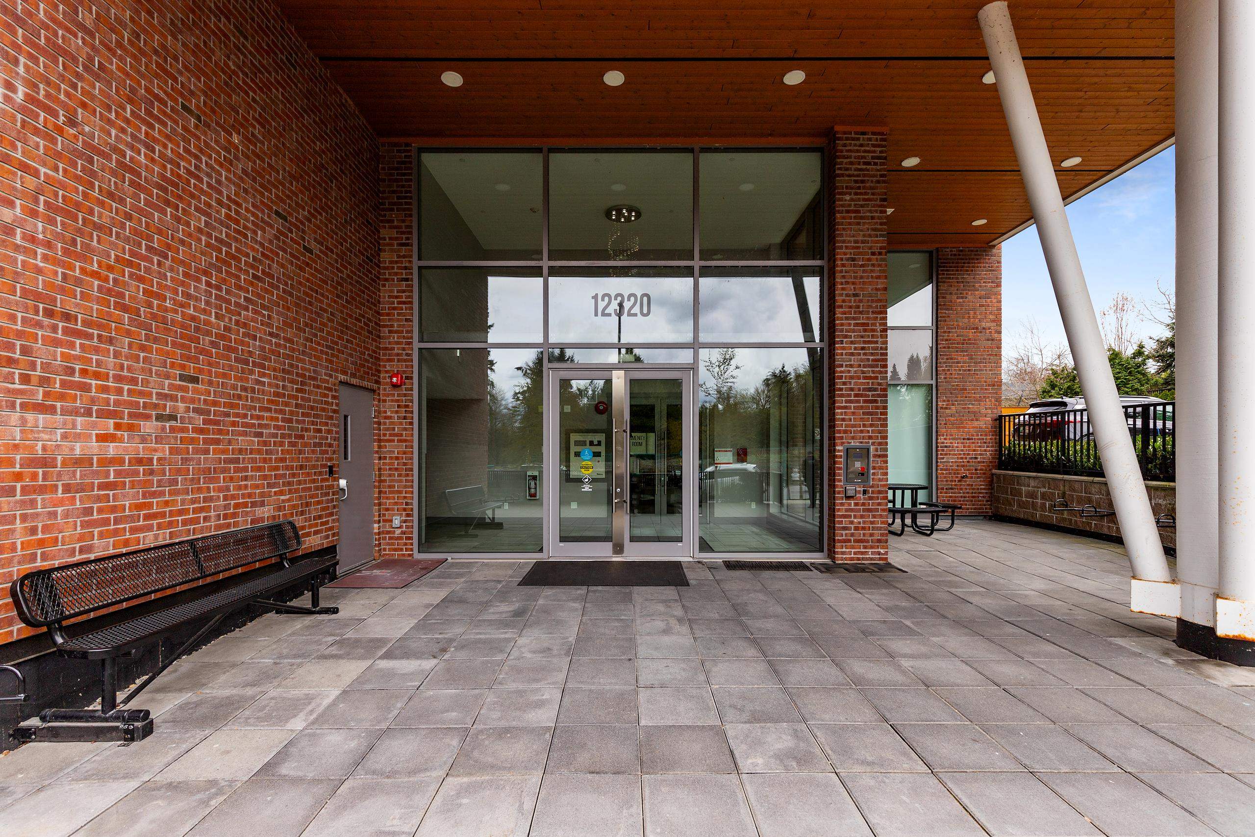 12320 222 Street PH10