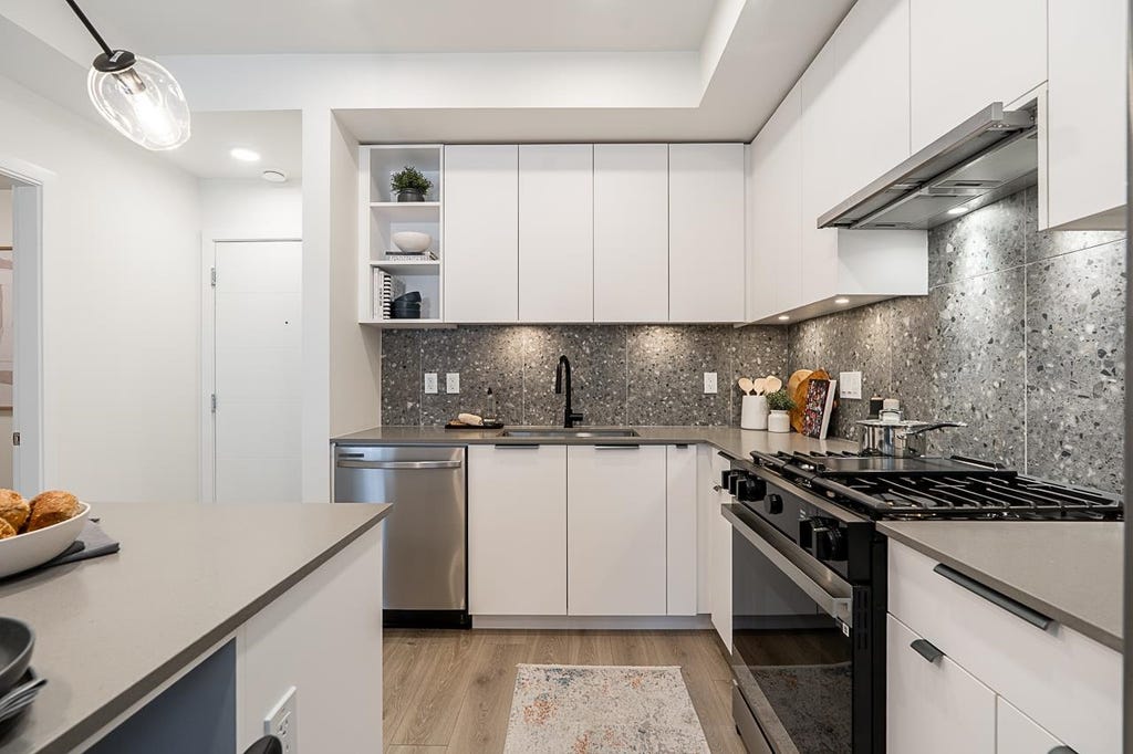 Photo of 7936 206 Street #321, Langley, BC V2Y 3X8 (MLS # R3145361)