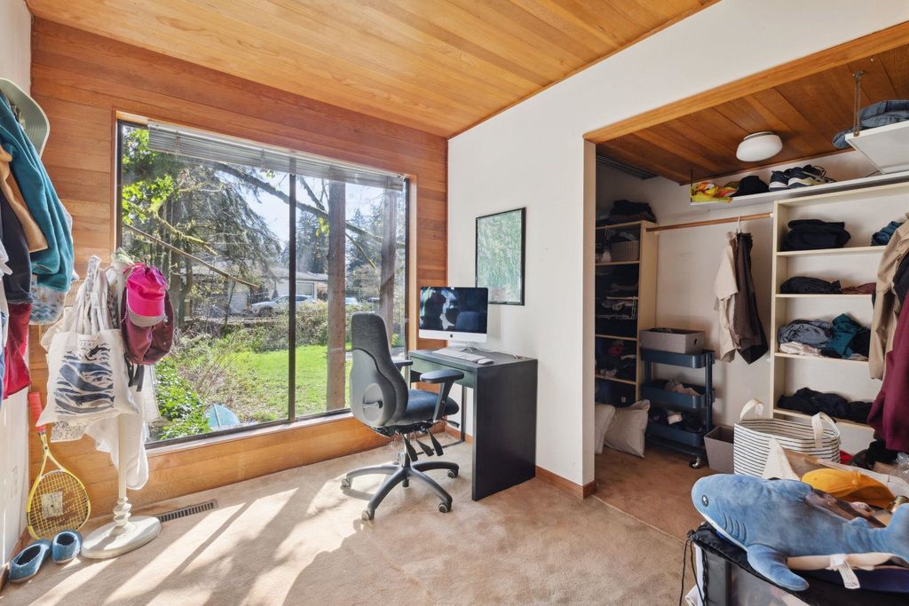 listing image 1100471556224761032