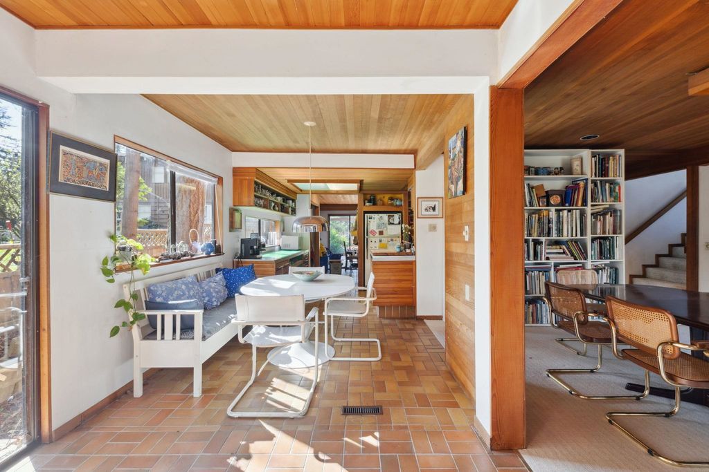 listing image 1103757437314154889