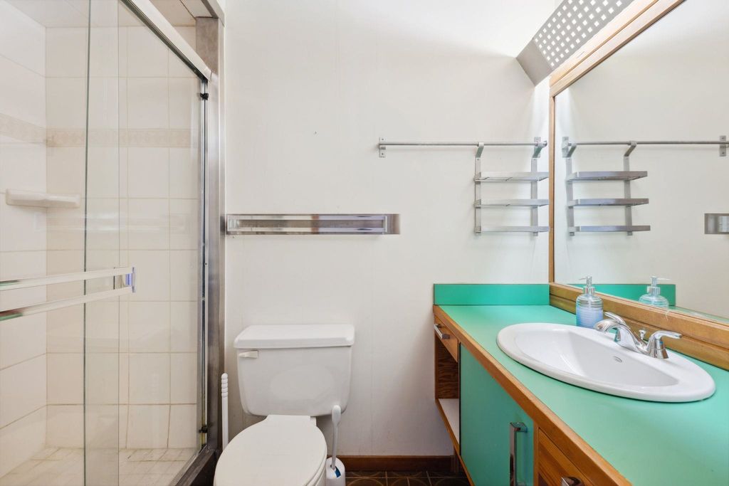 listing image 1109395075892965798