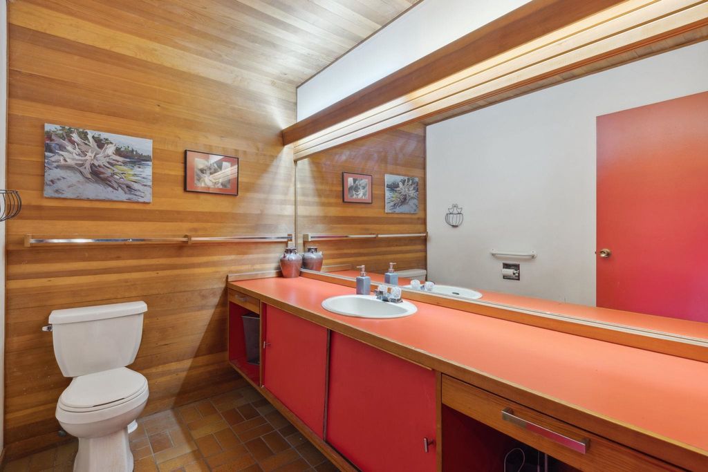 listing image 1108549807276605638